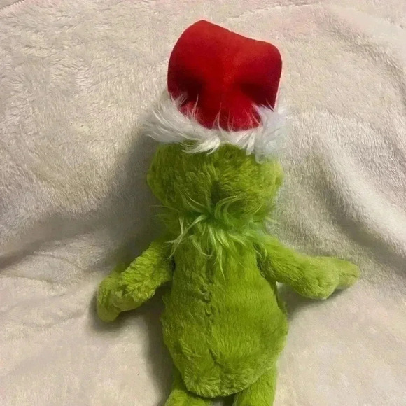 16” Aurora How the Grinch Stole Christmas 2022 Dr Suess Stuffed Animal plush toy - Picture 4 of 6